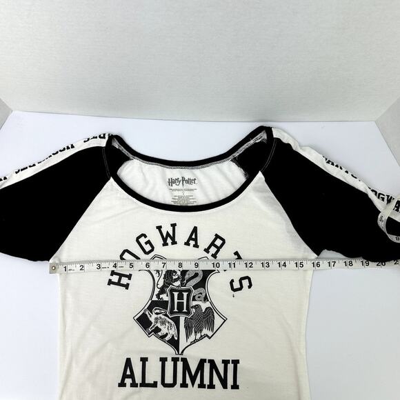 Harry Potter Hogwarts Alumni Raglan Tee – Black & White – Women’s Small - Picture 6 of 6